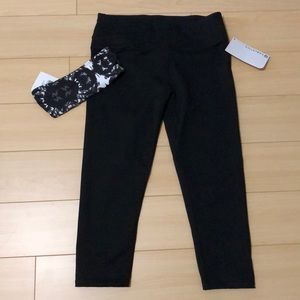 Fabletics Salar Black Capri Leggings
